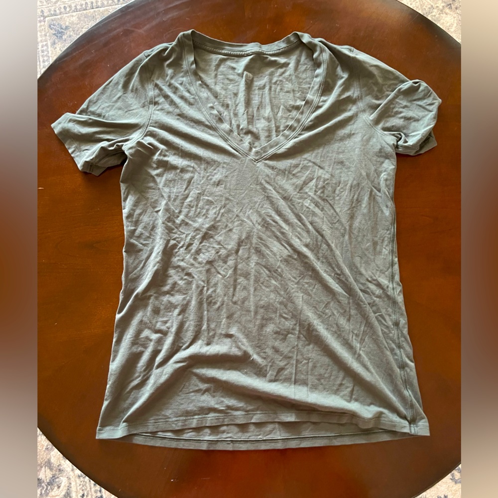 Lululemon love tshirt